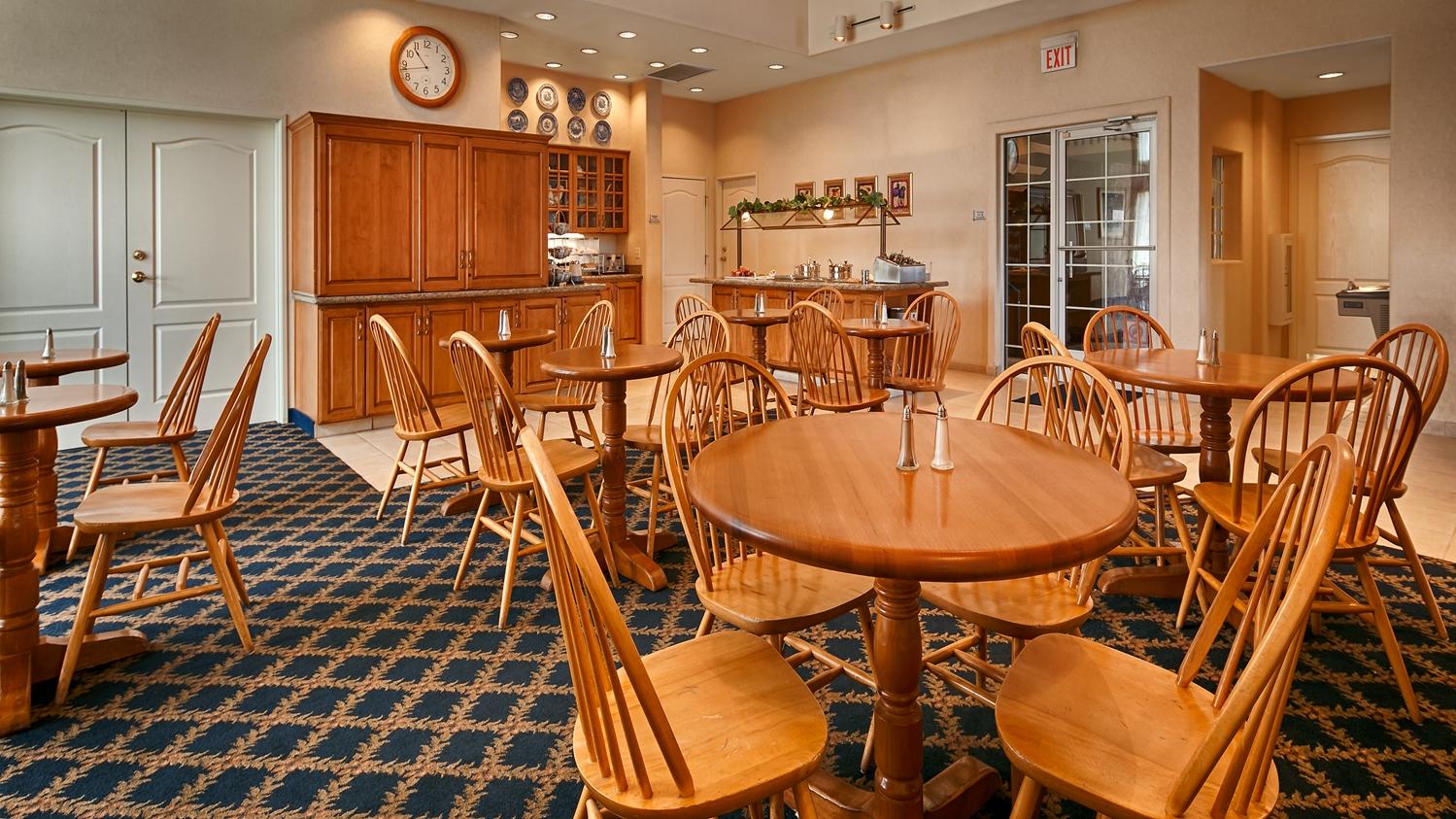 Best Western Plus A Wayfarer'S Inn & Suites Кингман Экстерьер фото