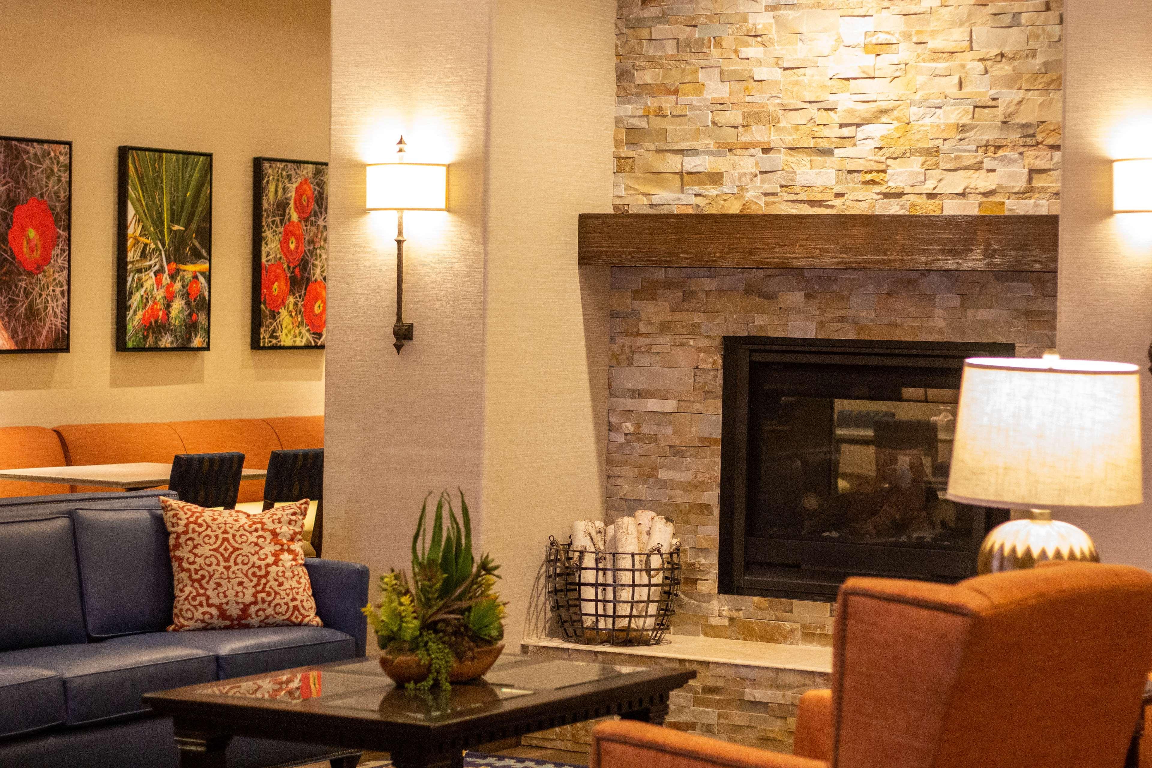 Best Western Plus A Wayfarer'S Inn & Suites Кингман Экстерьер фото